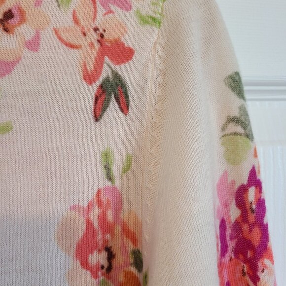 Merino wool floral cardigan - Picture 9 of 11